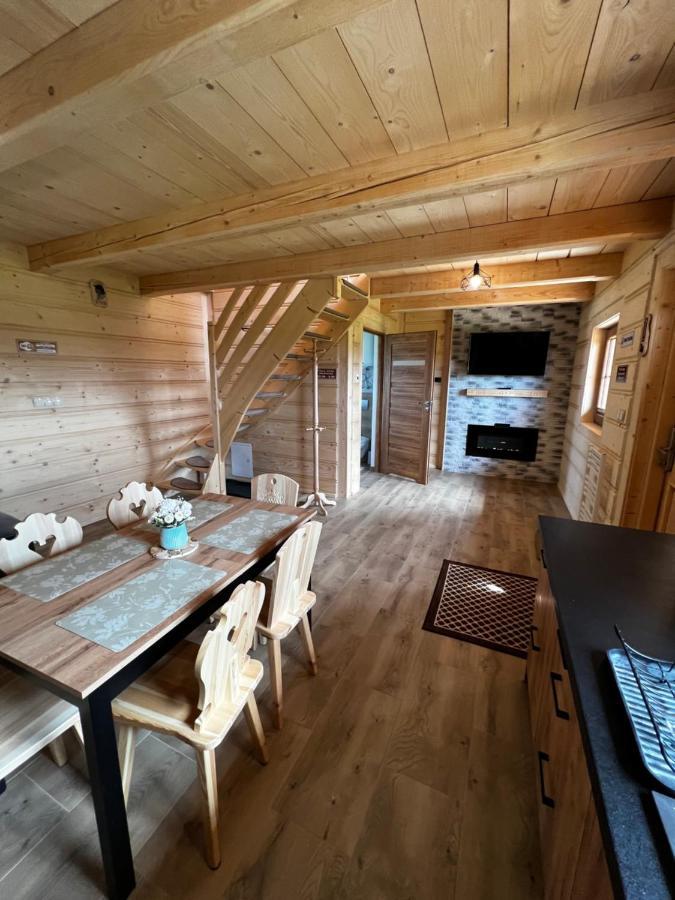 Styry Pory Roku Lägenhet Groń Exteriör bild