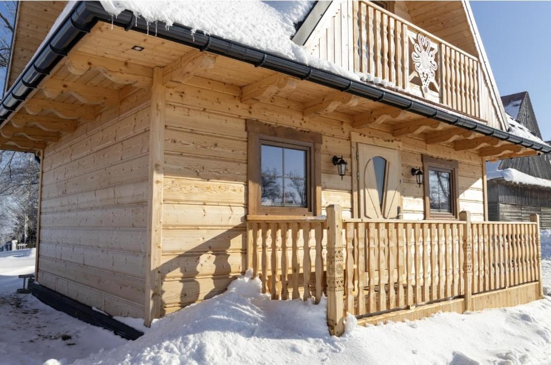 Styry Pory Roku Lägenhet Groń Exteriör bild